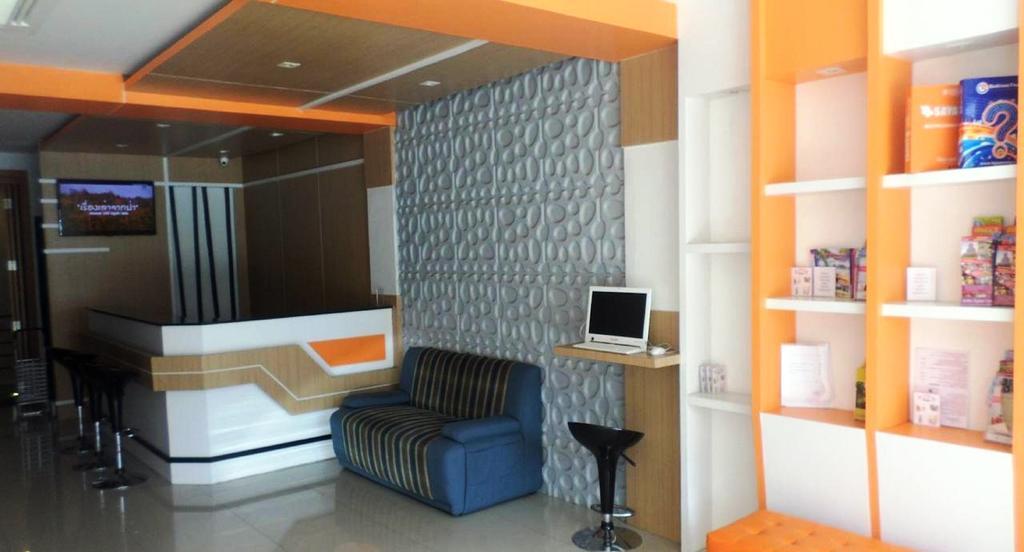 Chill Patong Hotel Exterior photo